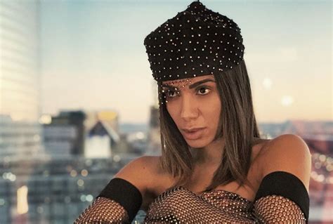 nudes de anita|Anitta posa nua em hotel em Natal antes de show; veja a foto!